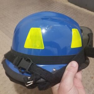 NWT-Bullard EMS/USAR Helmet with ESS Goggles